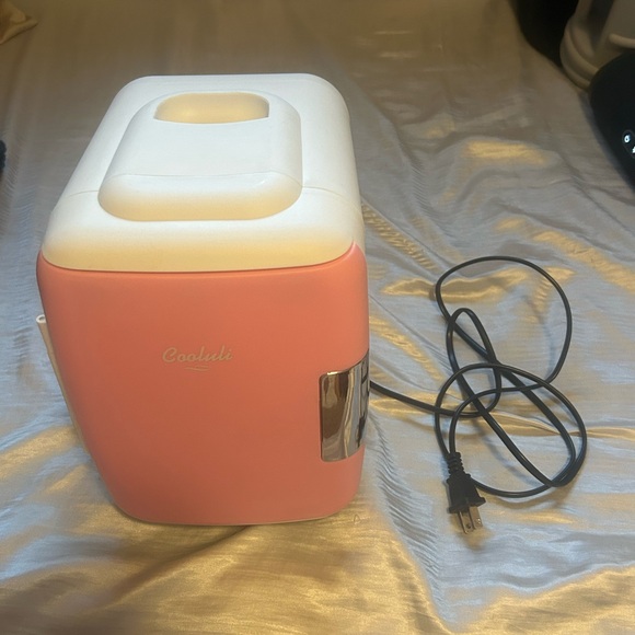 Cooluli Mini Fridge Pink - Picture 4 of 6